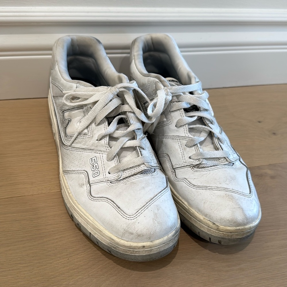 Men’s New Balance 550 athletic shoes in white